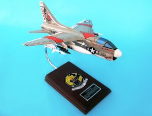 A-7B CORSAIR II NAVY 1/40