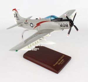 A-1H (AD-6) SKYRAIDER USN 1/40