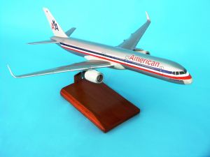 AMERICAN B757-200 1/100 W/WINGLETS 