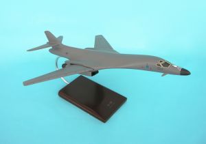 B-1B LANCER 1/100 