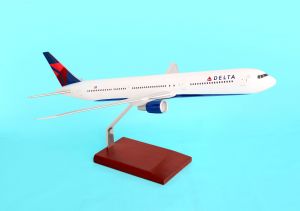 DELTA 767-400 1/100 NEW LIVERY