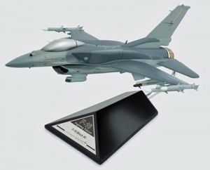 F-16C FALCON 1/40 BLOCK 60 (CF01660TR)