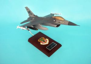 F-16C FIGHTING FALCON 1/32