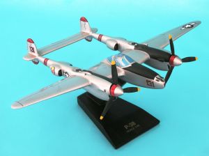 P-38J LIGHTNING 1/48