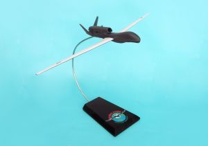 RQ-4A GLOBAL HAWK TUXEDO GREY USAF 1/72