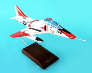 TA-4J USN SKYHAWK 1/32