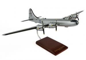 B-29 SUPERFORTRESS 1/72 LUCKY LEVEN 