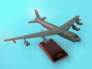 B-52G STRATOFORTRESS 1/100